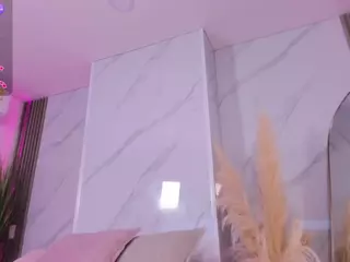 Chlooee's Live Sex Cam Show