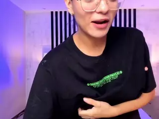 Julia Spencer's Live Sex Cam Show