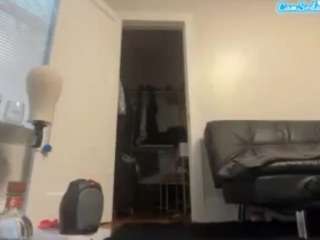 delightfuldark's live room