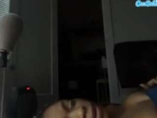 DelightfulDark live cam preview