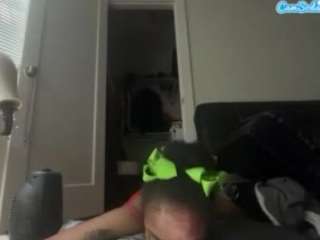 DelightfulDark live cam preview