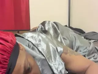 DelightfulDark's Live Sex Cam Show