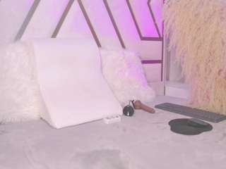 sarahgrey18 live webcam show