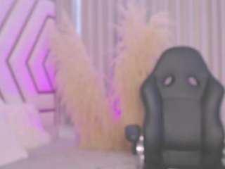sarahgrey18 live webcam show