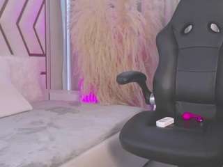 sarahgrey18 Live Webcam on CamSoda