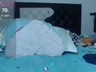 samara-wetttt Live Webcam on CamSoda