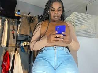 Live webcam model mareiabold on Soda Cams