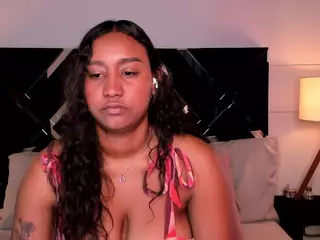 QUEEN BOOBS's Live Sex Cam Show