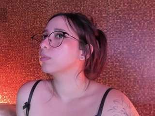 sweet-glen live webcam show