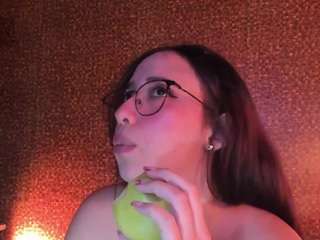 Apartment 28 live webcam show