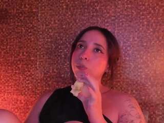 Apartment 28 live webcam show