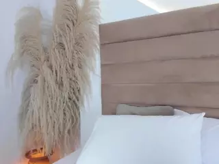 ValerieDiaz's Live Sex Cam Show