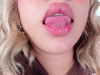 ValerieDiaz's Live Sex Cam Show