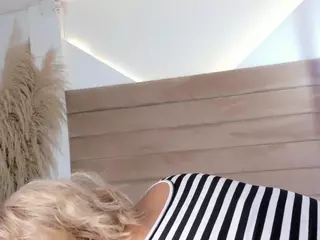ValerieDiaz's Live Sex Cam Show