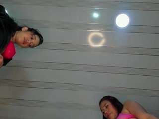 cloe-world1 Live Webcam on CamSoda