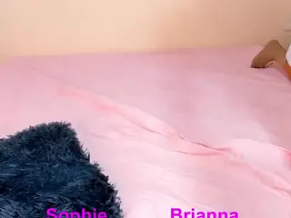Cloe-World1's Live Sex Cam Show