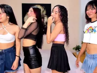 Cloe-World1's Live Sex Cam Show