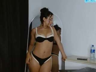 sophie-lawrance Live Webcam on CamSoda