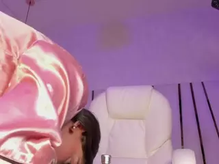 tinyrousse's Live Sex Cam Show