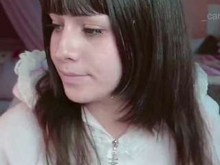 camiiowo's CamSoda show and profile