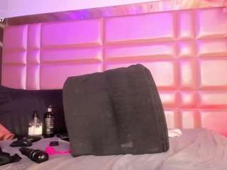 MiaaXXX live webcam show