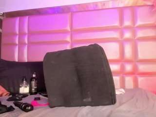 MiaaXXX live webcam show