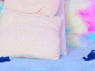 snowwhithe Live Webcam on CamSoda