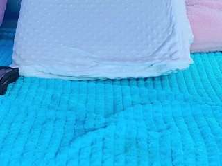 snowwhithe live cam profile