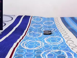 Evaa's Live Sex Cam Show
