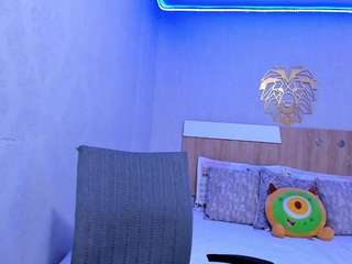  lornaandannie chat room