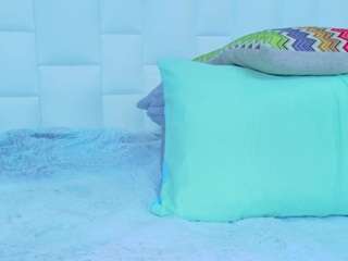 irresistiblemilf Live Webcam on CamSoda