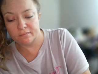 julimonroe Live Webcam on CamSoda
