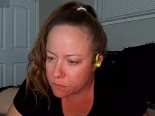  julimonroe chat room