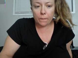 julimonroe webcam