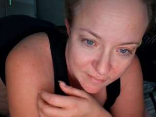 julimonroe from CamSoda