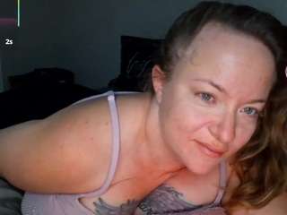 julimonroe Live Webcam on CamSoda