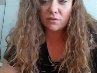 julimonroe Live Webcam on CamSoda