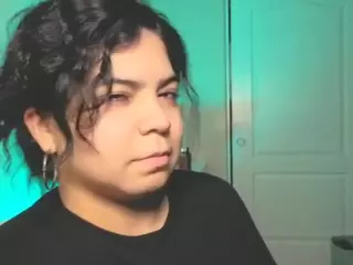 Kimmiakiss's Live Sex Cam Show