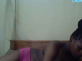 pure-renee Live Webcam on CamSoda