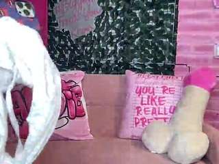 nuana Live Webcam on CamSoda