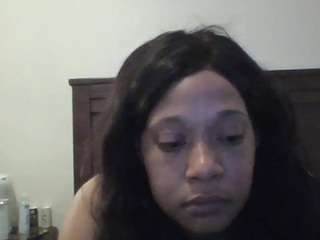 Live webcam model queenliiii on Soda Cams