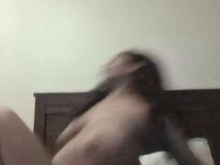 Live webcam model queenliiii on Soda Cams