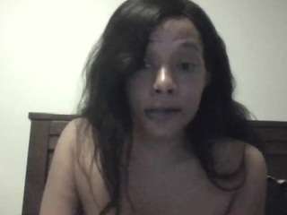 Live webcam model queenliiii on Soda Cams