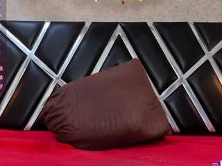 katalinaparker's live room