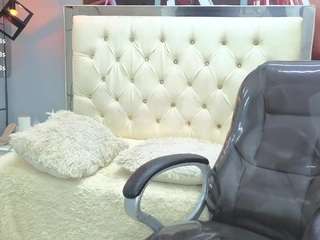 perla-lovers Live Webcam on CamSoda