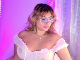aliiceebrown Live Webcam on CamSoda