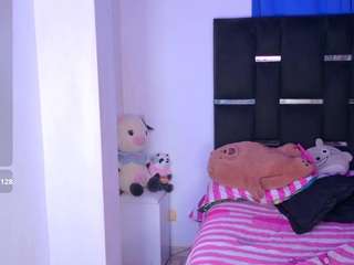 Alice live webcam show