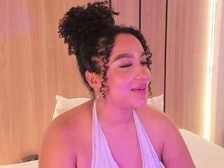 cloe-25 live cam preview