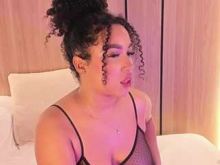 cloe-25 live cam preview