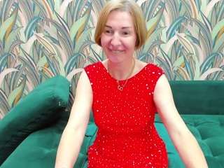 BelleCharming on cam for live and porn video chat • iStripperModels